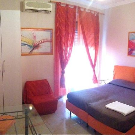 B&B Bordighiera Catania Bagian luar foto